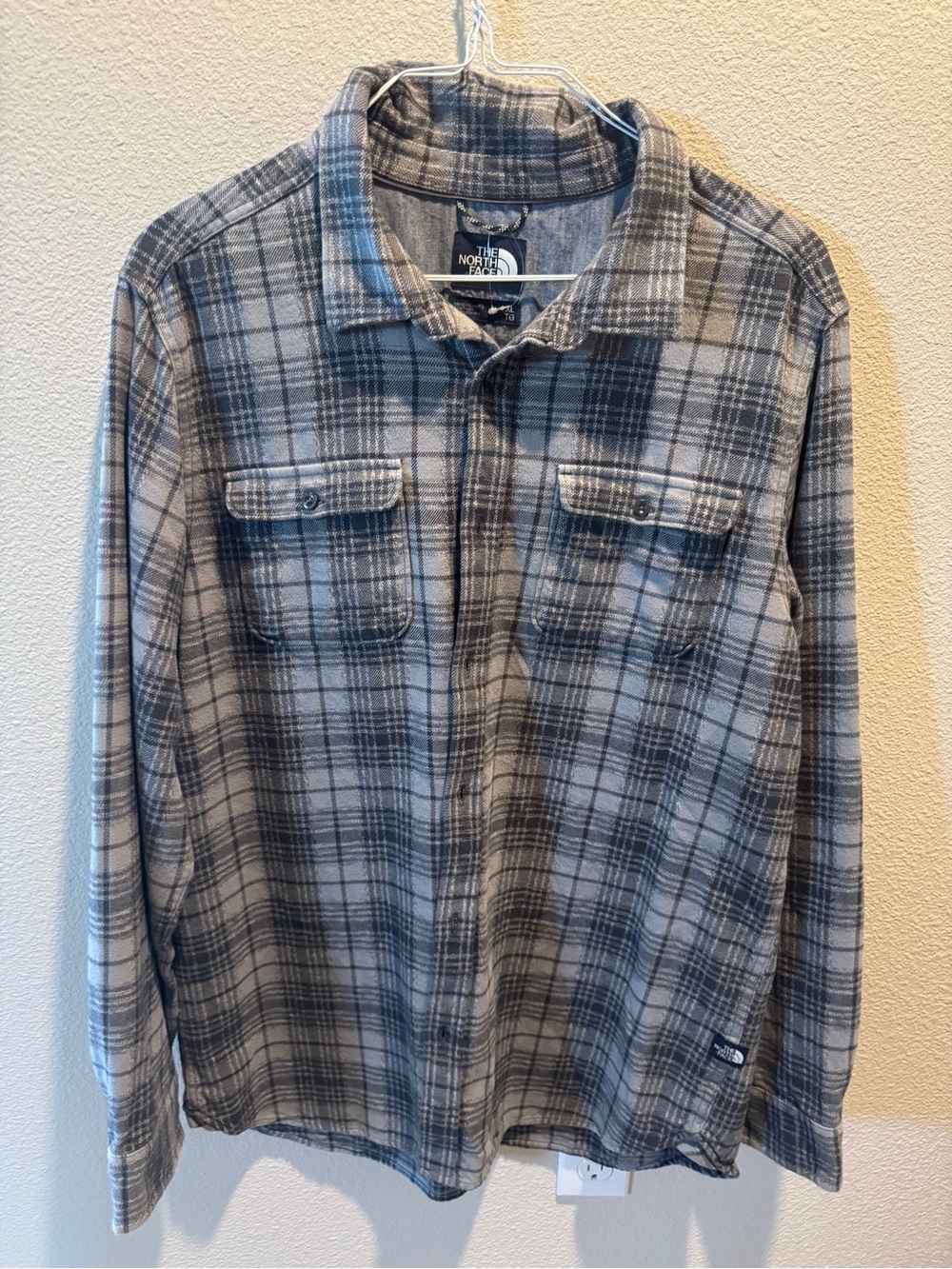 The North Face Men's Gray Plaid Shirt Flannel